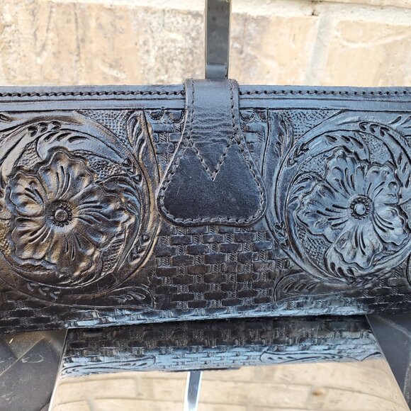 Mexican Hand Tooled Black Leather Wallet - Picture 2 of 6